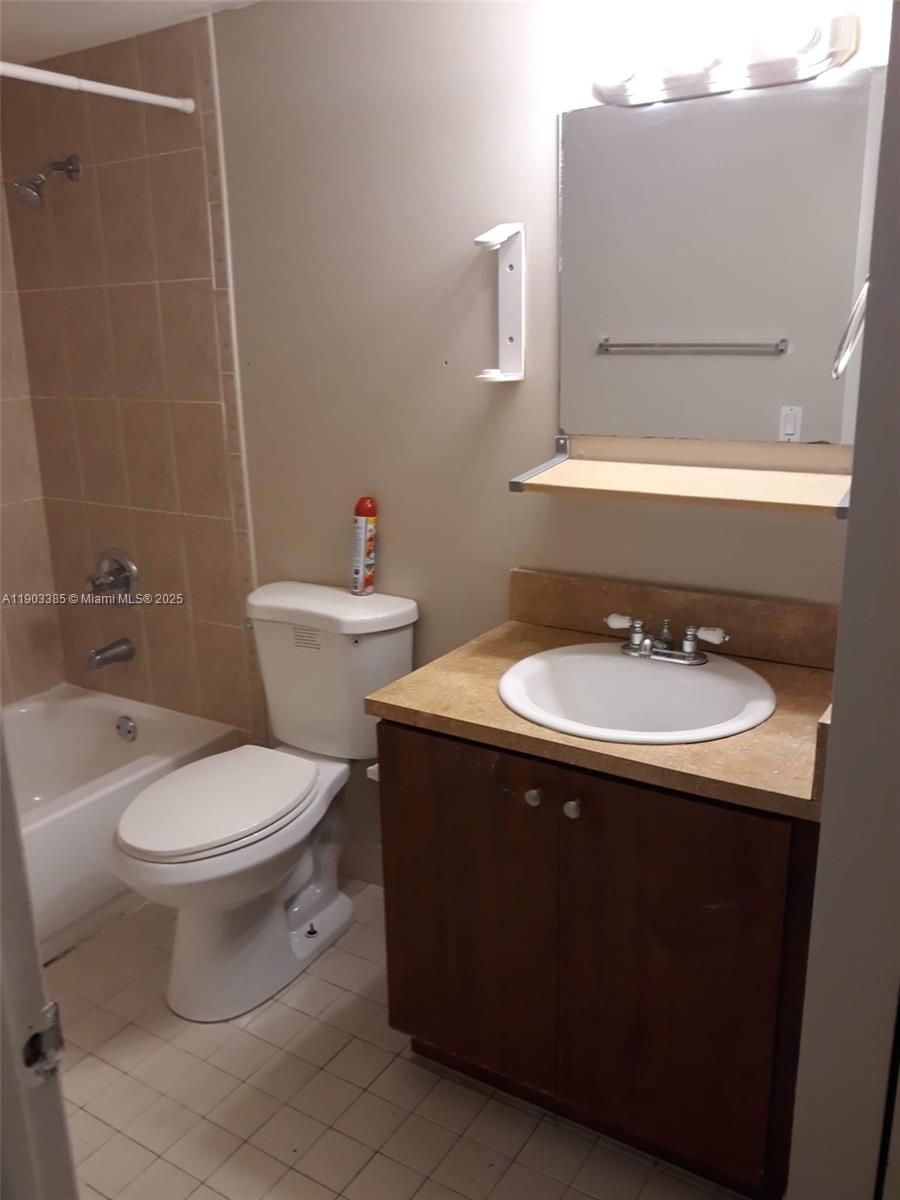 MAGNOLIA LANE CONDO - Residential Lease