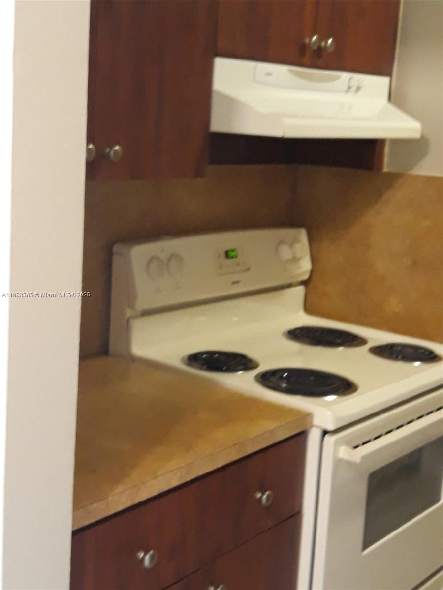 MAGNOLIA LANE CONDO - Residential Lease