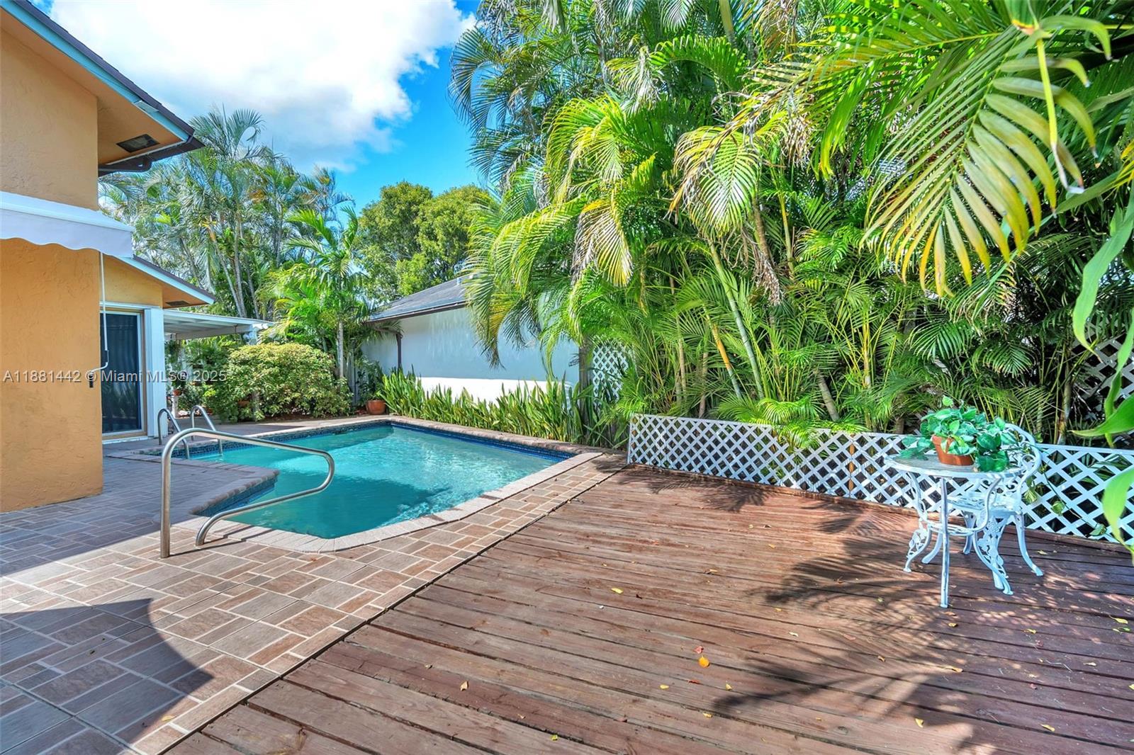 COUNTRYSIDE WEST - Residential