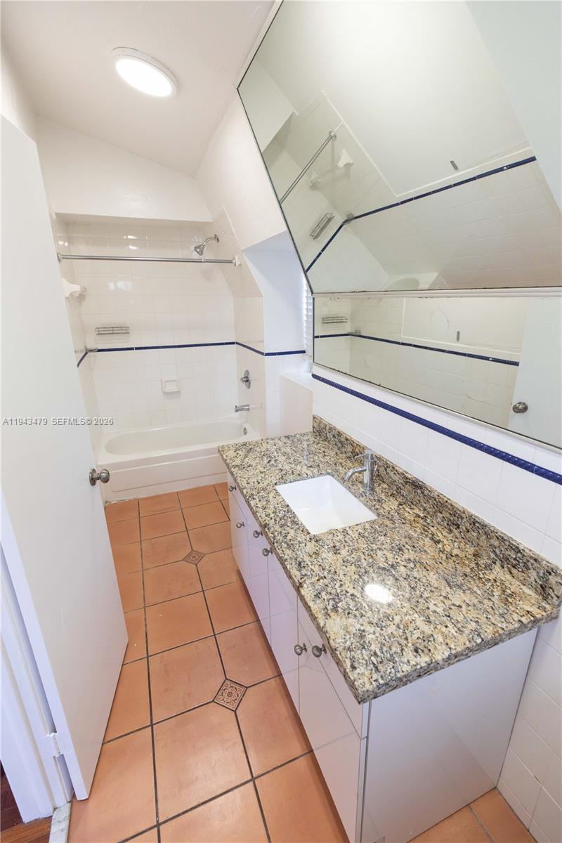 PENT HOMESTEAD - Residential Lease