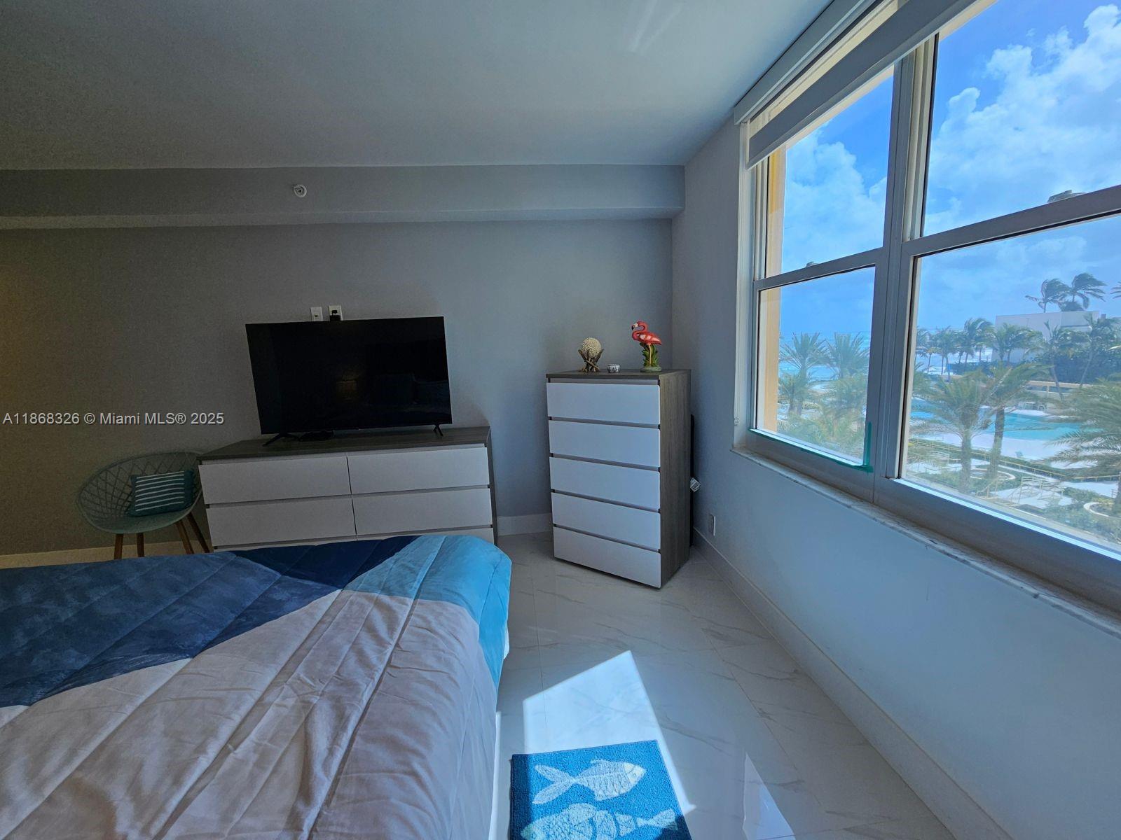 WAVE CONDO - Residential Lease