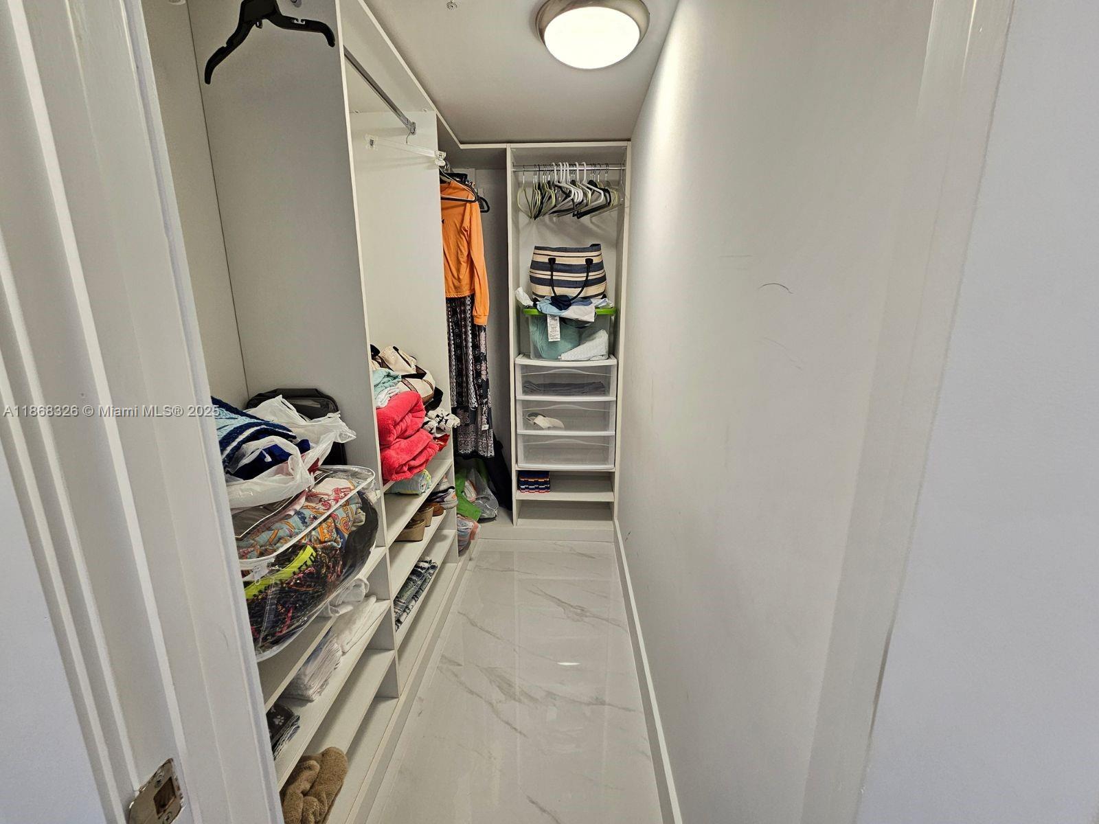 WAVE CONDO - Residential Lease