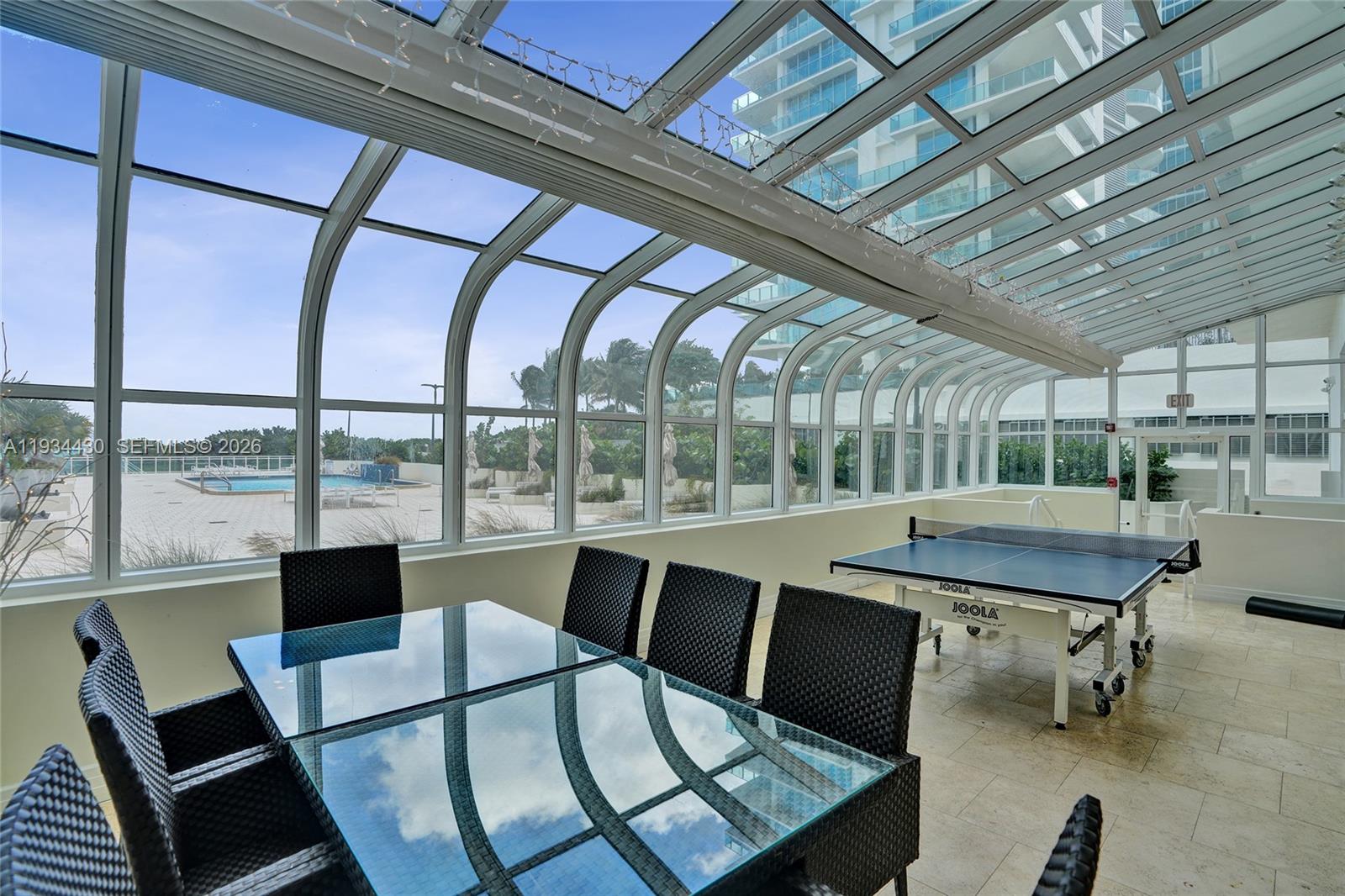 THE COLLINS CONDO - Residential