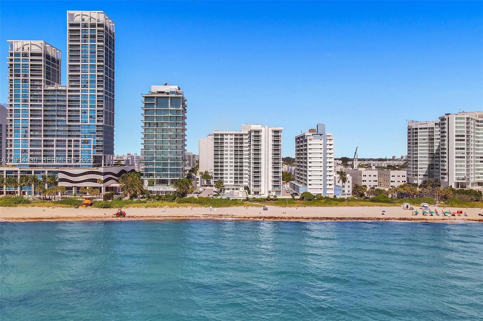 THE COLLINS CONDO - Residential