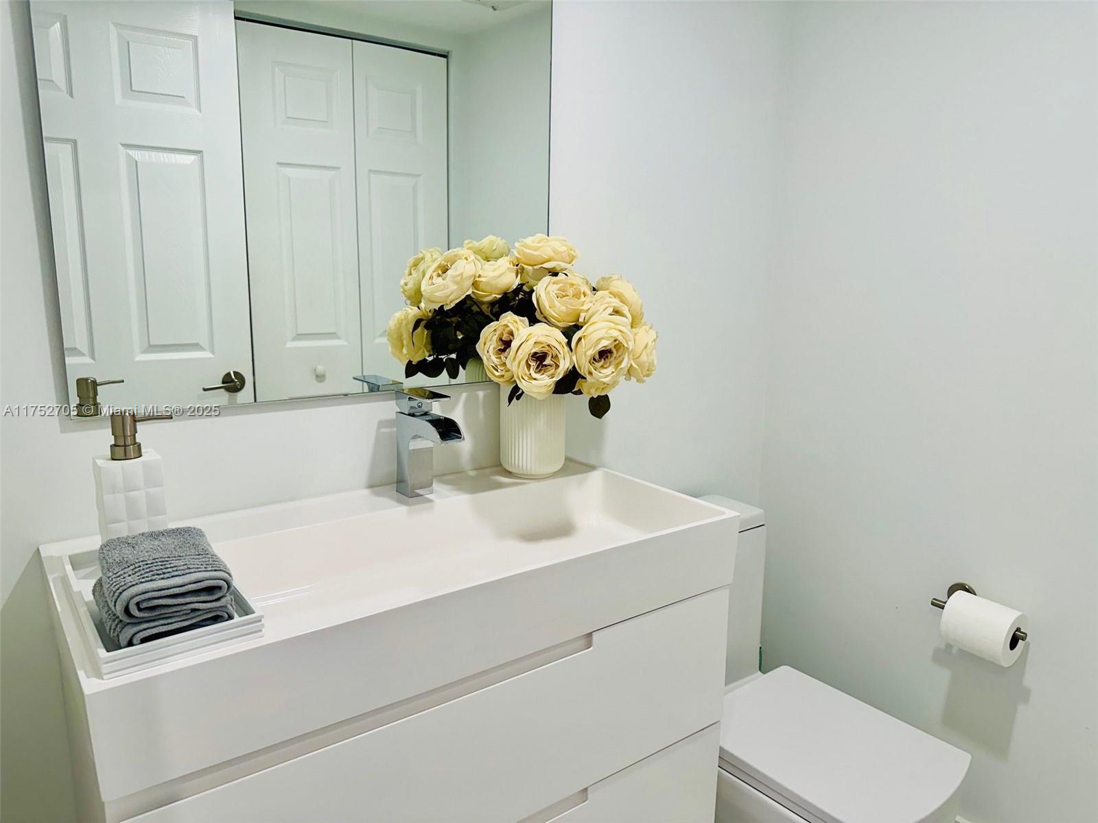 MYSTIC POINTE CONDO NO TH - Residential Lease