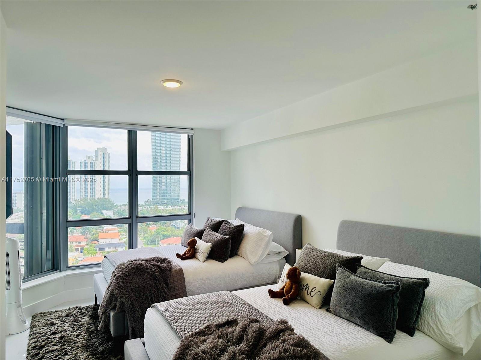 MYSTIC POINTE CONDO NO TH - Residential Lease