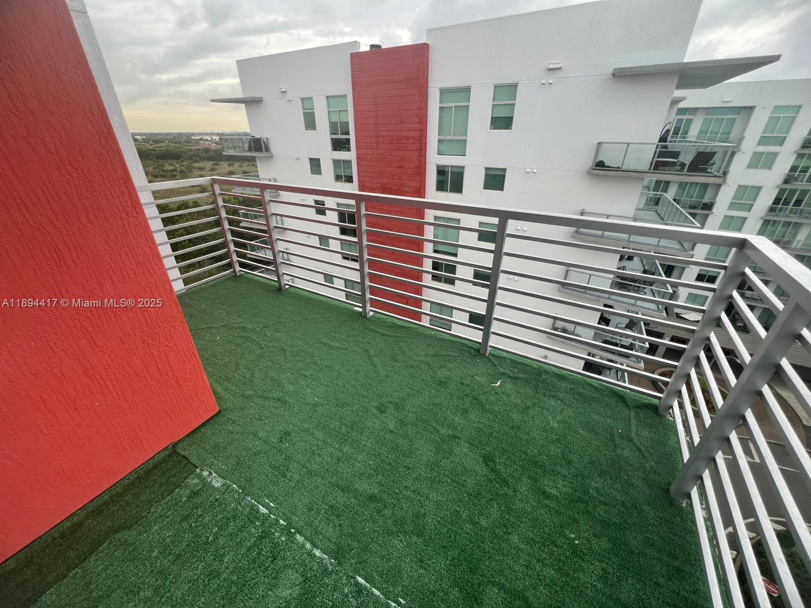 GRAND BAY COMMONS SOUTH - Residential Lease