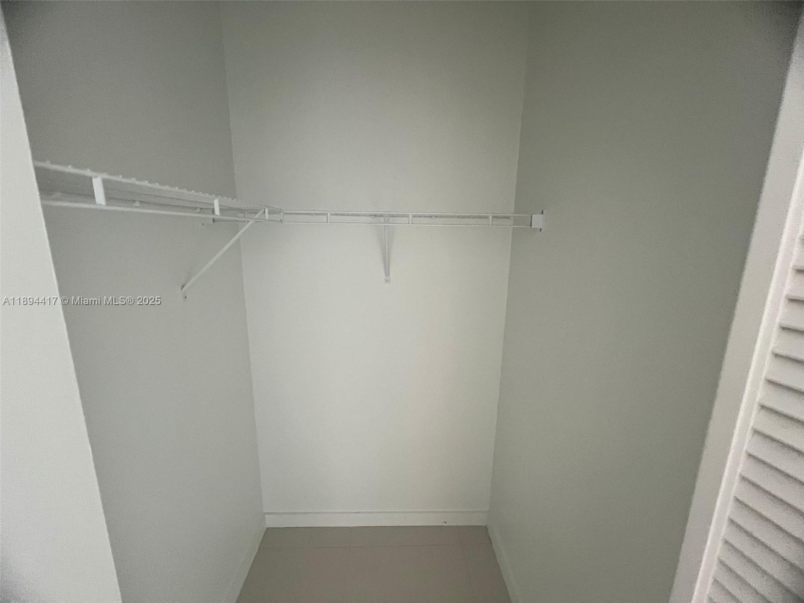 GRAND BAY COMMONS SOUTH - Residential Lease