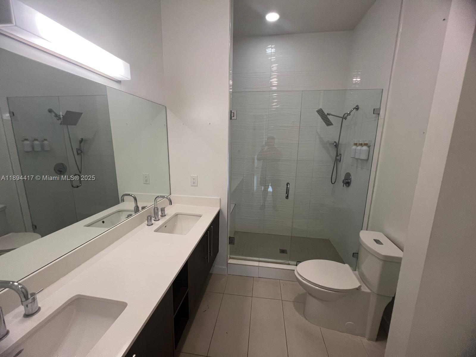 GRAND BAY COMMONS SOUTH - Residential Lease