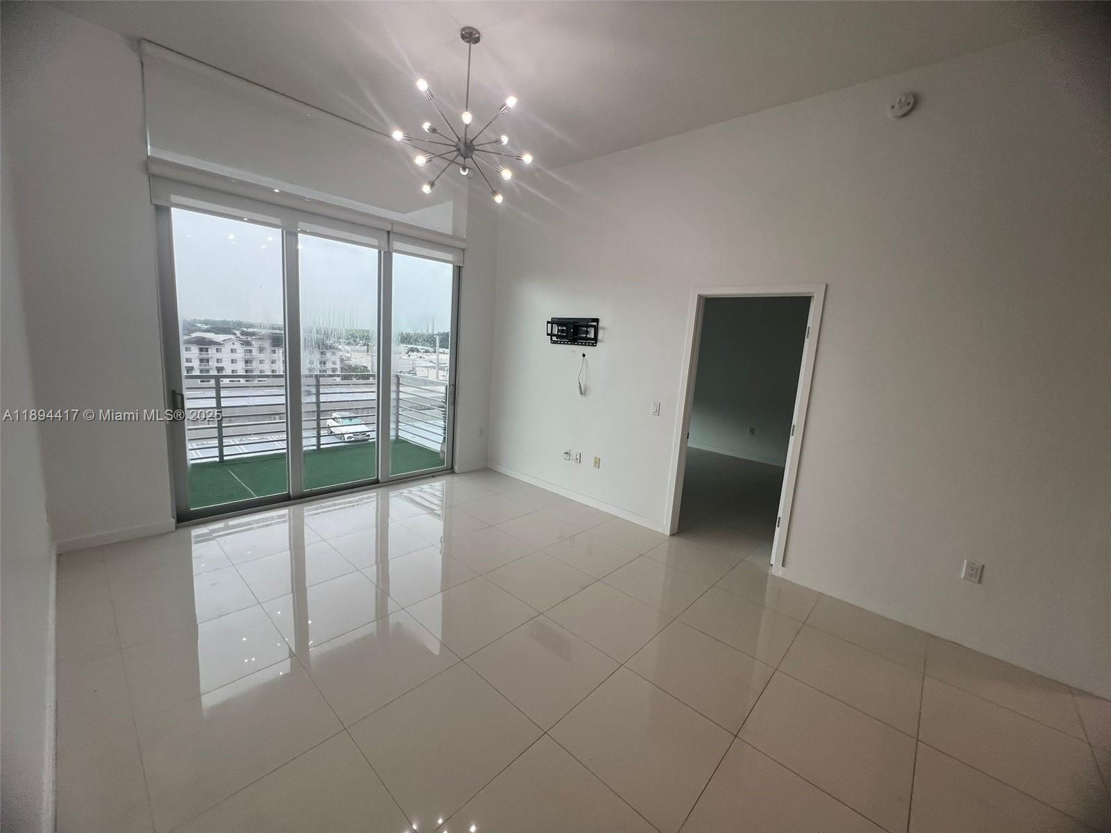 GRAND BAY COMMONS SOUTH - Residential Lease