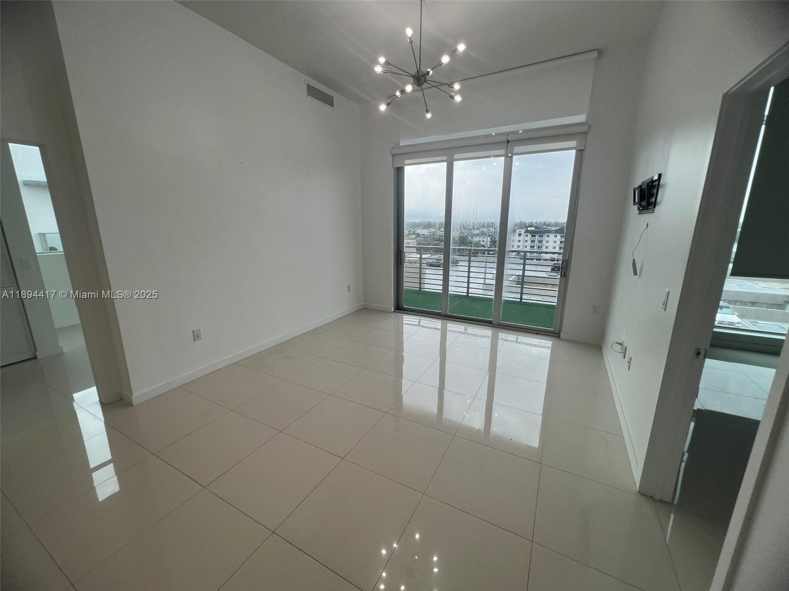 GRAND BAY COMMONS SOUTH - Residential Lease
