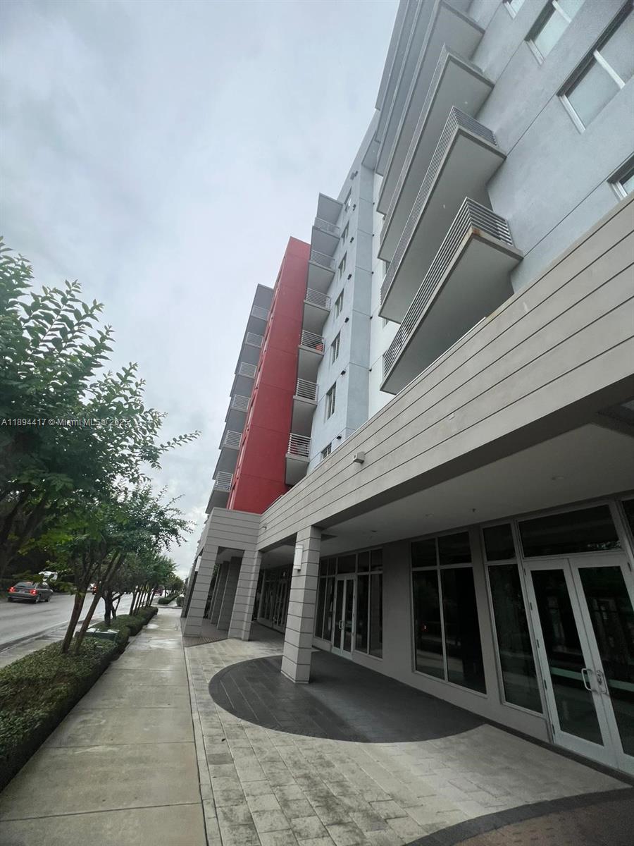 GRAND BAY COMMONS SOUTH - Residential Lease