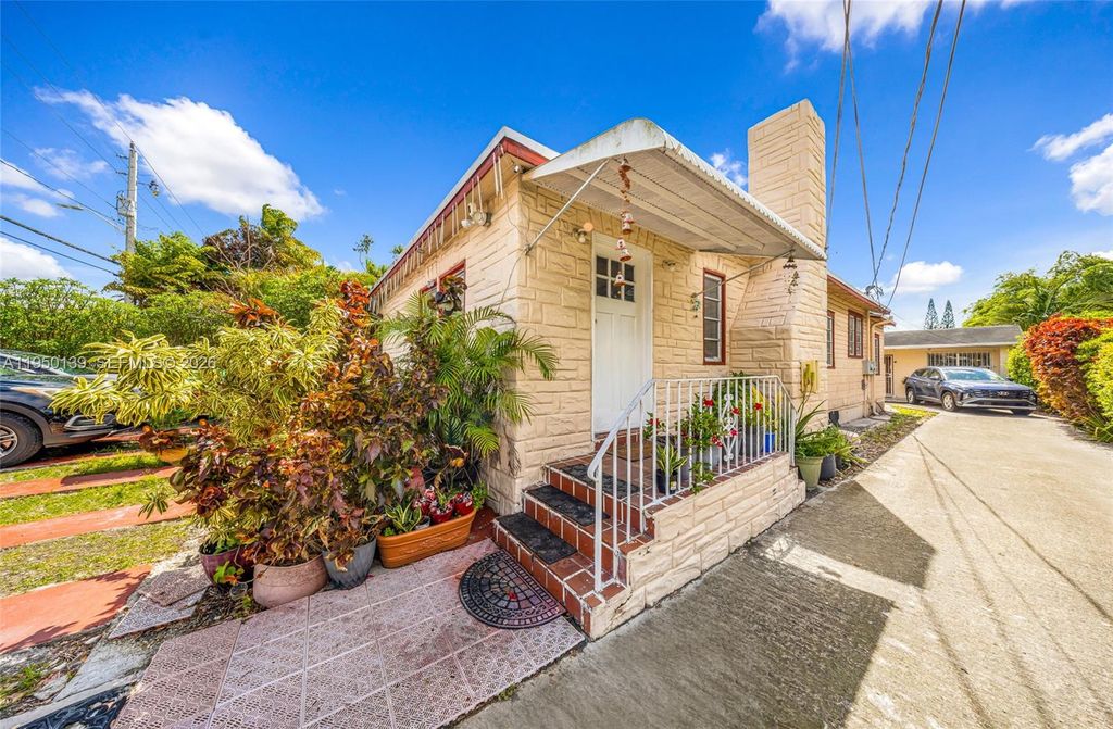 Photo of 2600 SW 2nd St, Miami, FL 33135 (MLS # A11950139)