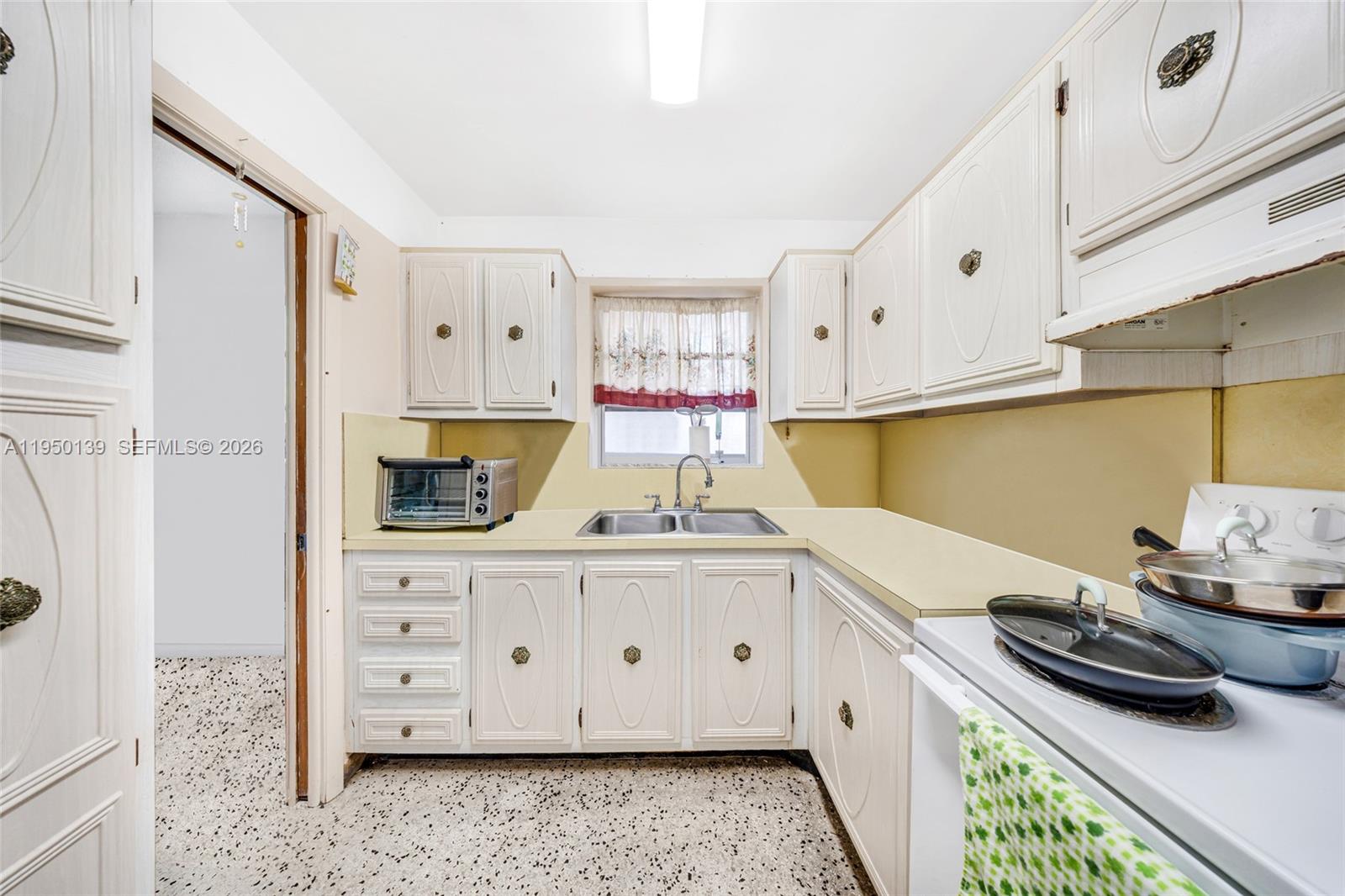 CENTRAL PARK - Residential Income