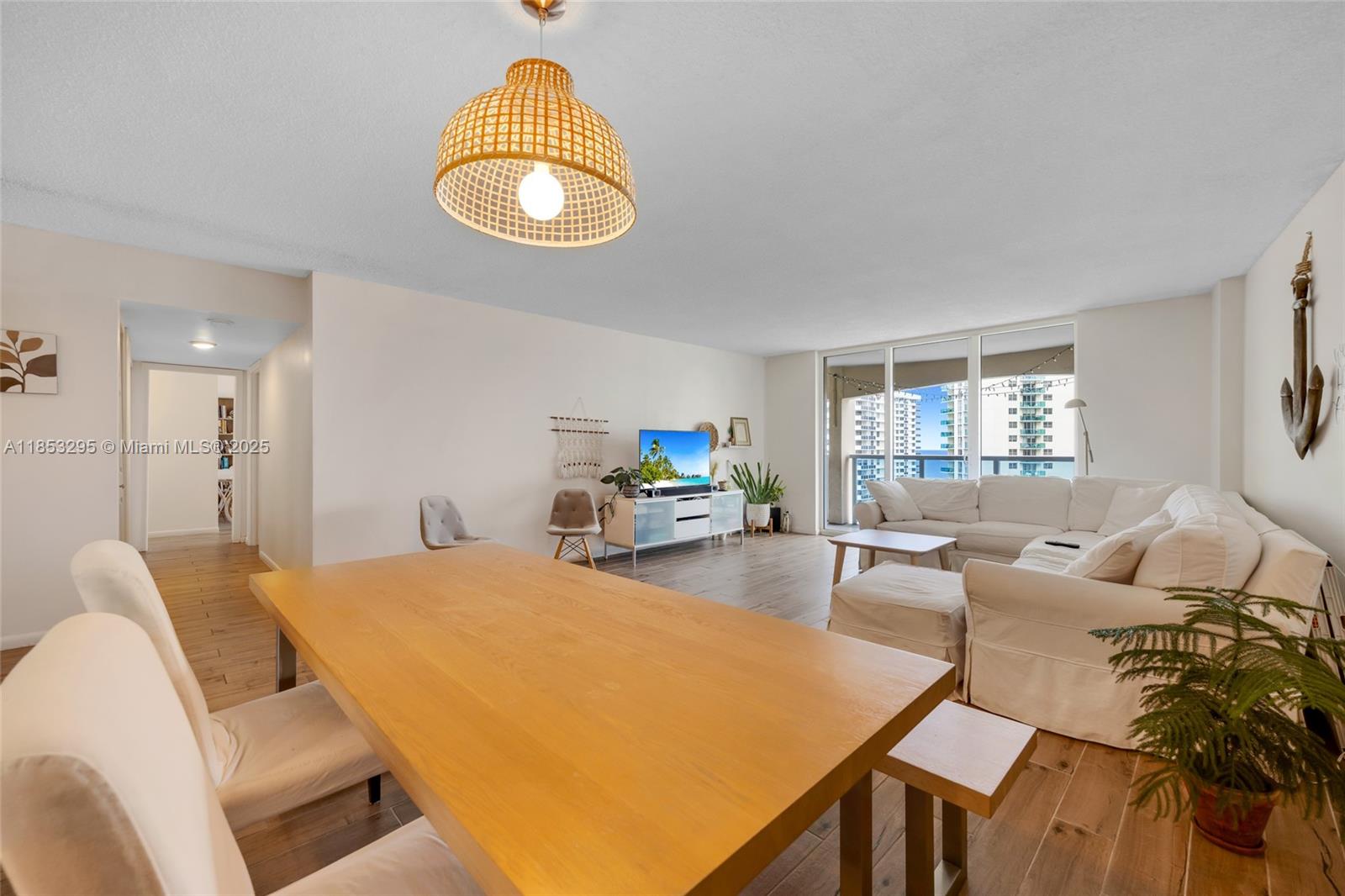 3800 S Ocean Dr 817