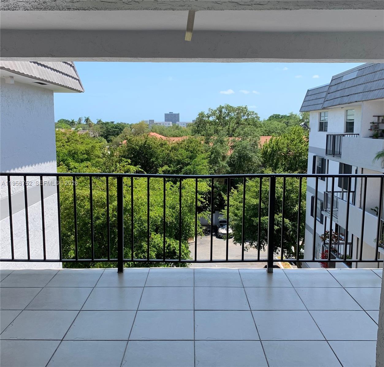 SOUTH SHORE CONDO - Residential