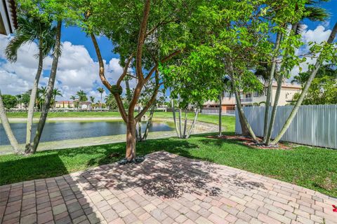 Tiny photo for 4402 SW 162nd Pl, Miami, FL 33185 (MLS # A12026910)