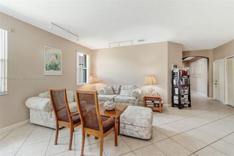 Tiny photo for 4402 SW 162nd Pl, Miami, FL 33185 (MLS # A12026910)