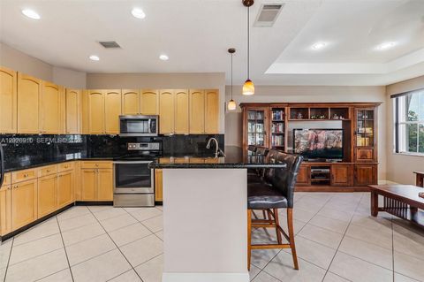 Tiny photo for 4402 SW 162nd Pl, Miami, FL 33185 (MLS # A12026910)