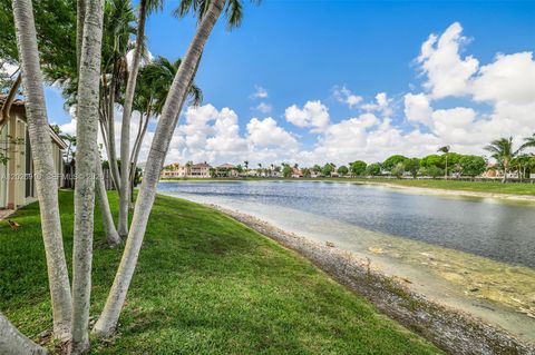 Tiny photo for 4402 SW 162nd Pl, Miami, FL 33185 (MLS # A12026910)