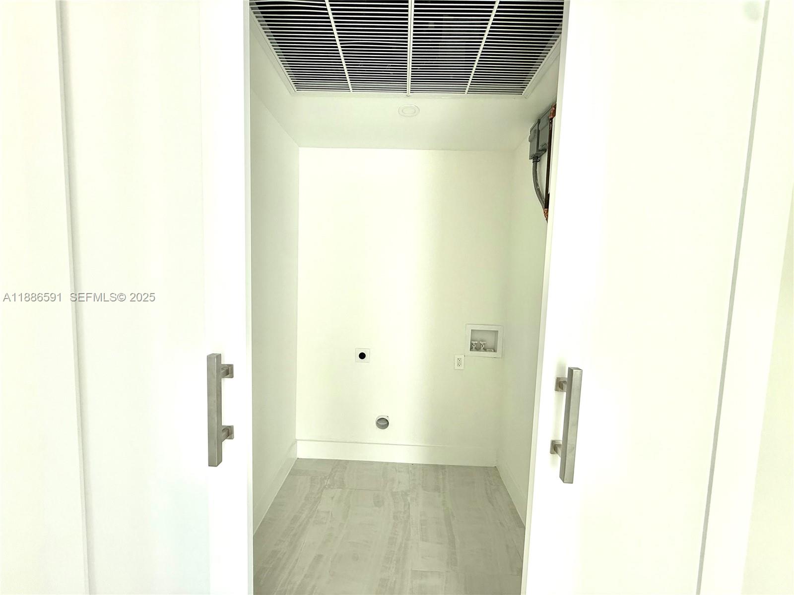 Marathon Beach - Residential