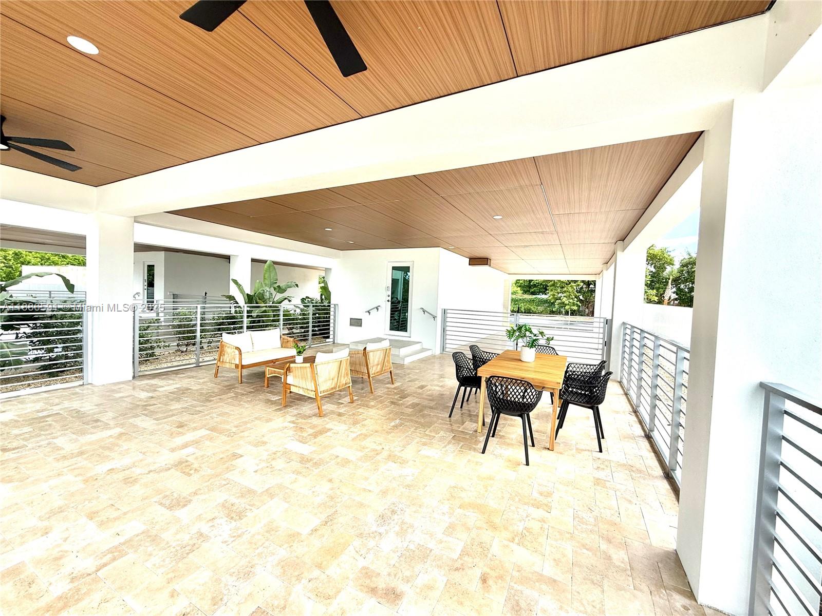 Marathon Beach - Residential