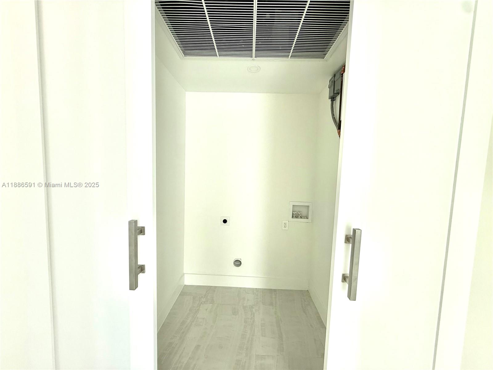 Marathon Beach - Residential