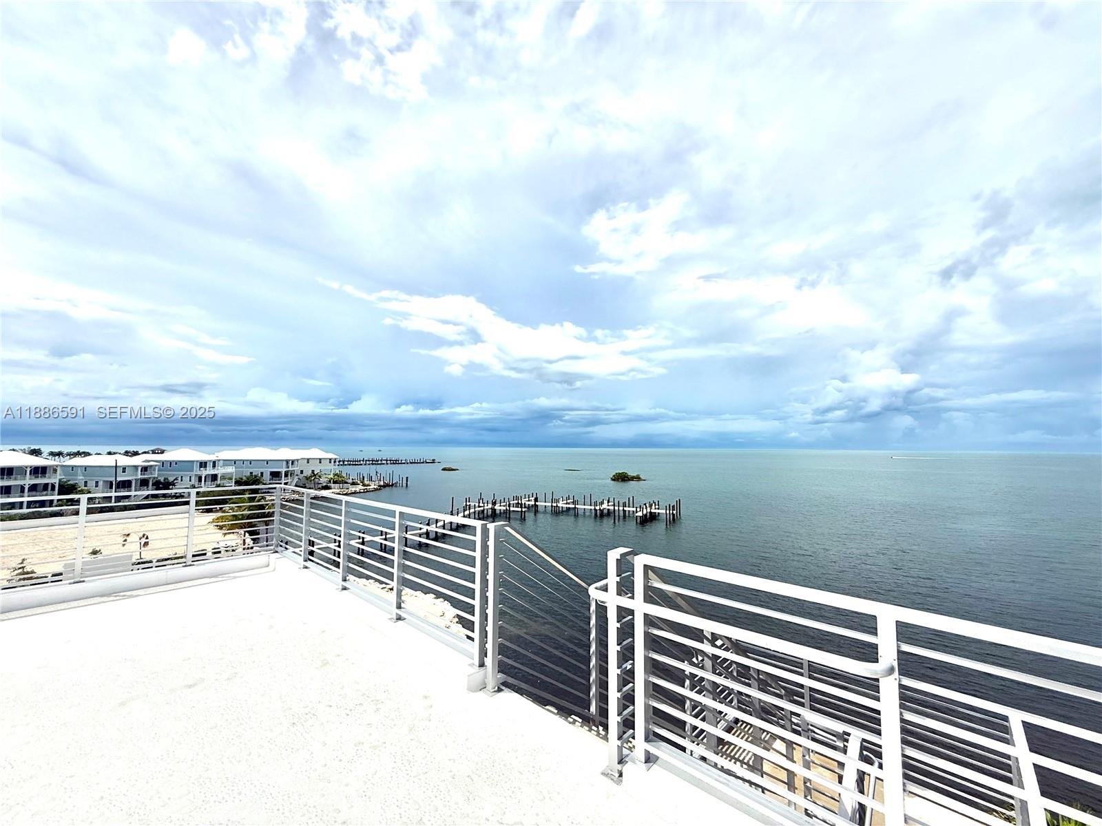 Marathon Beach - Residential