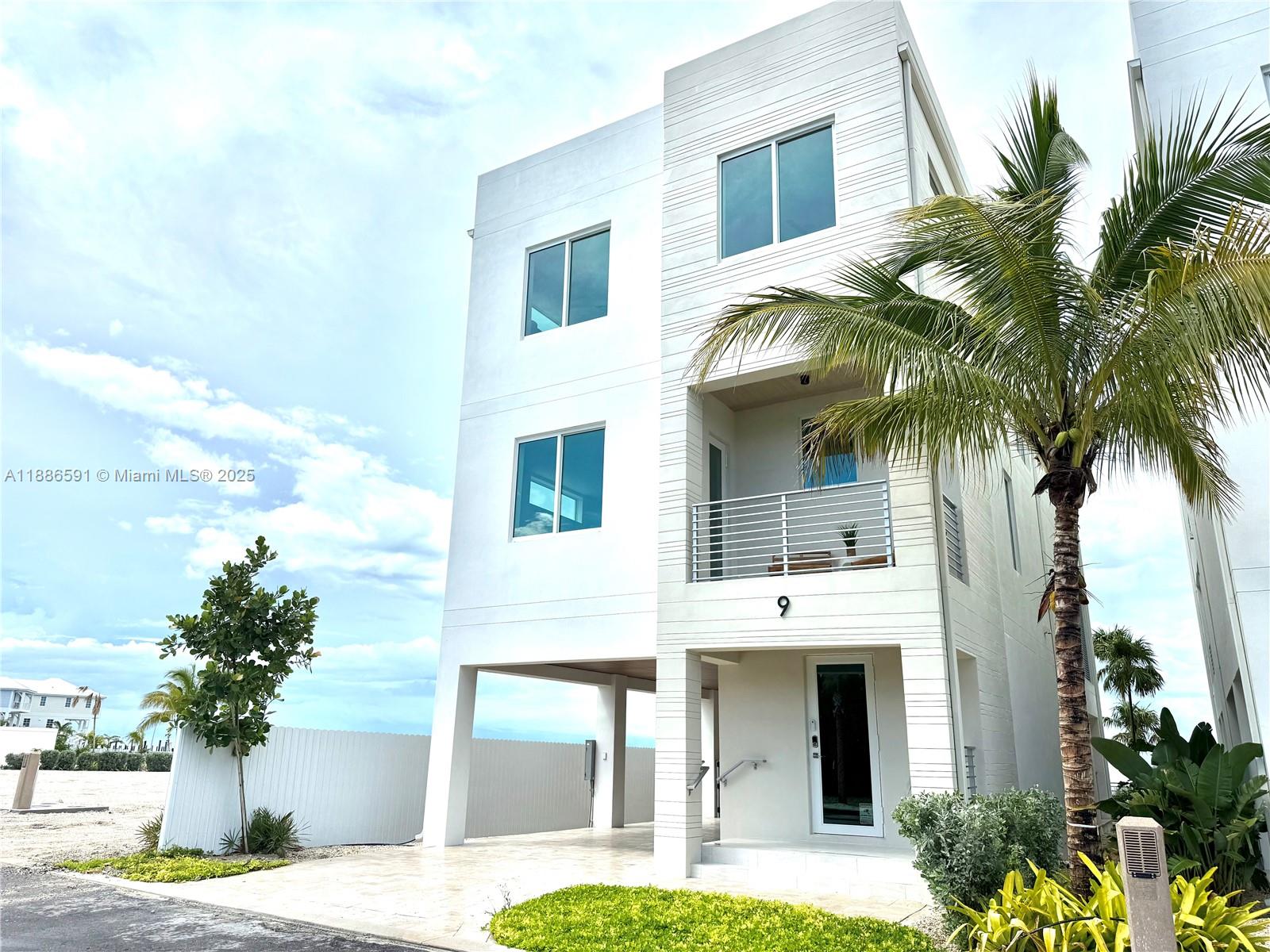 Marathon Beach - Residential