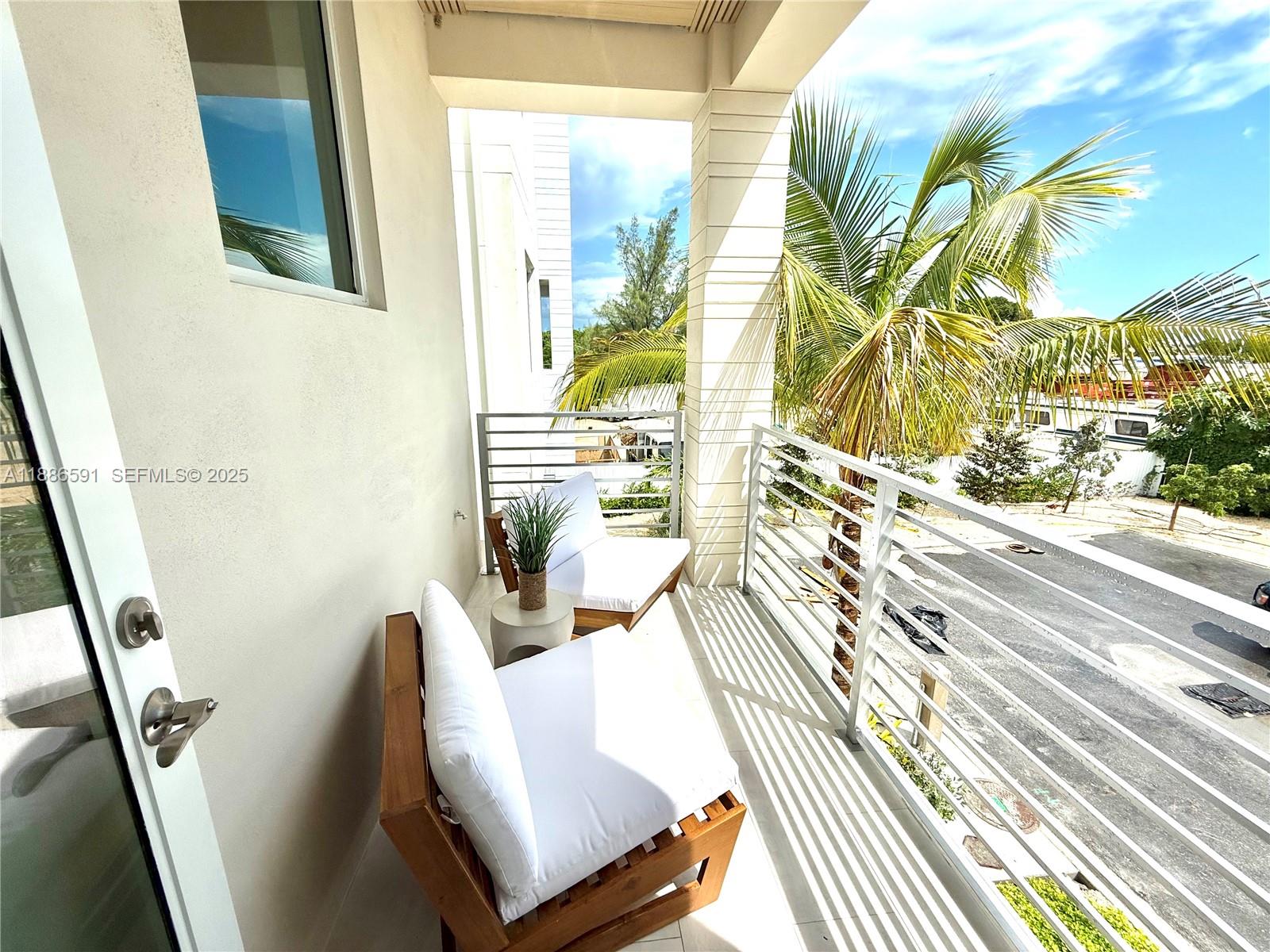 Marathon Beach - Residential