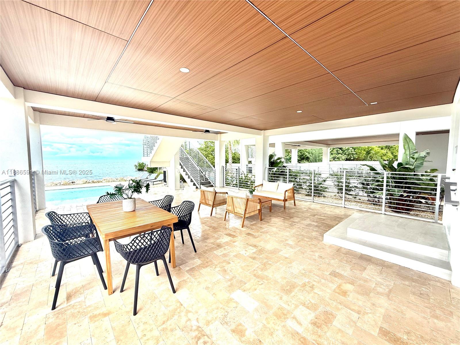 Marathon Beach - Residential