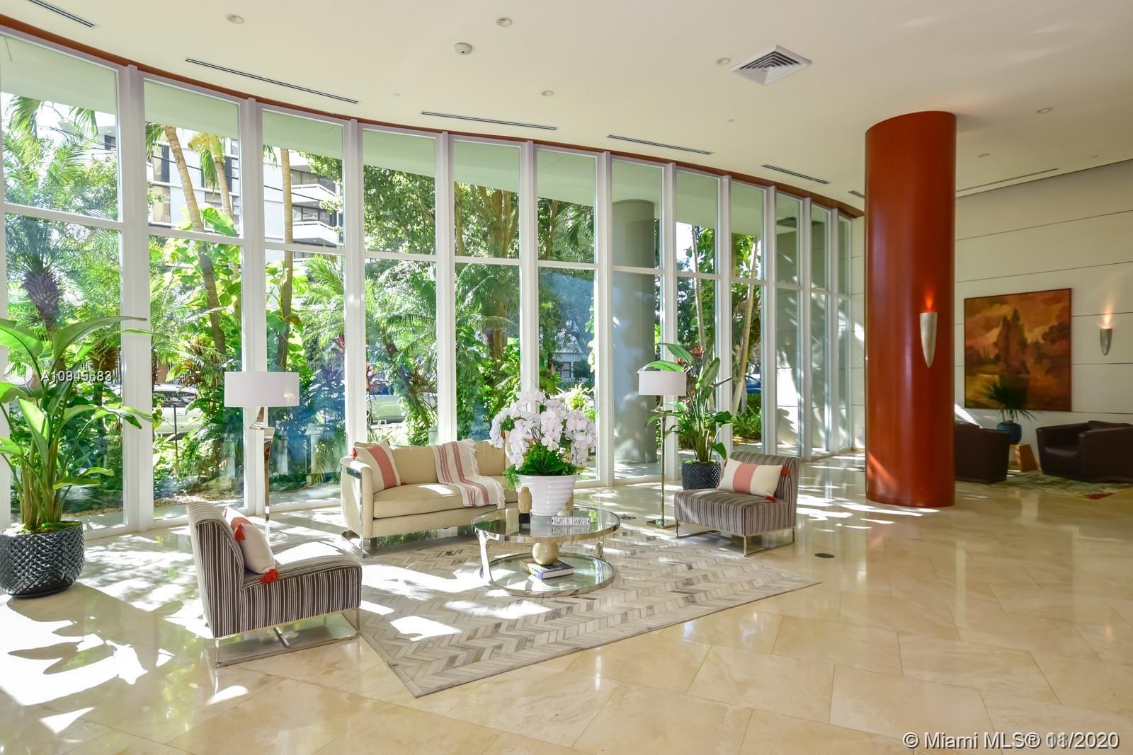 THE METROPOLITAN CONDO - Residential Lease