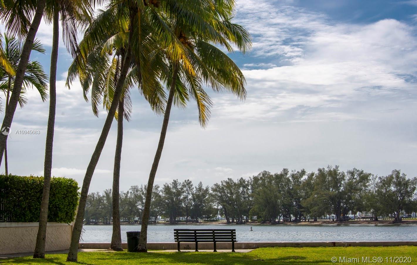 THE METROPOLITAN CONDO - Residential Lease