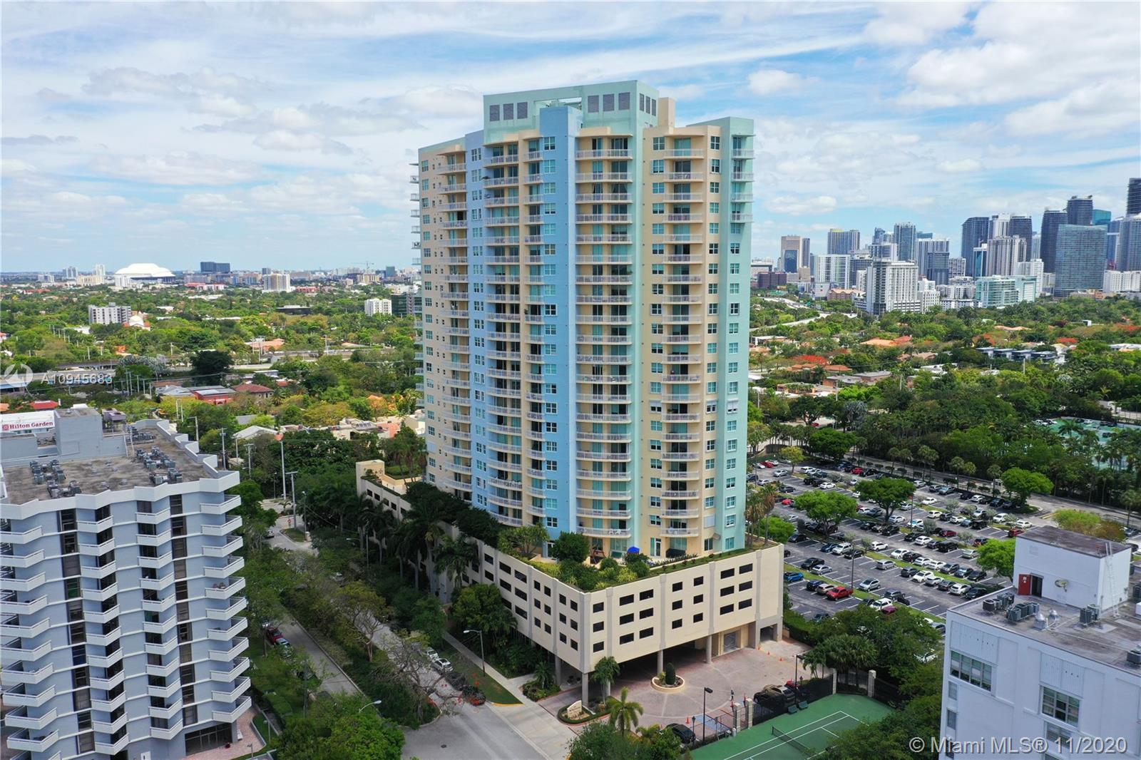 THE METROPOLITAN CONDO - Residential Lease
