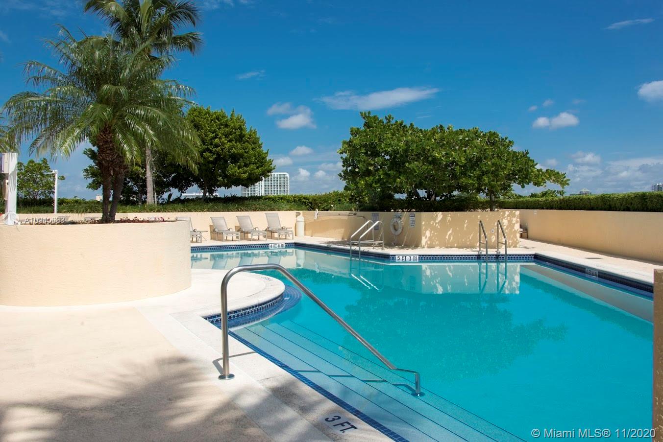 THE METROPOLITAN CONDO - Residential Lease