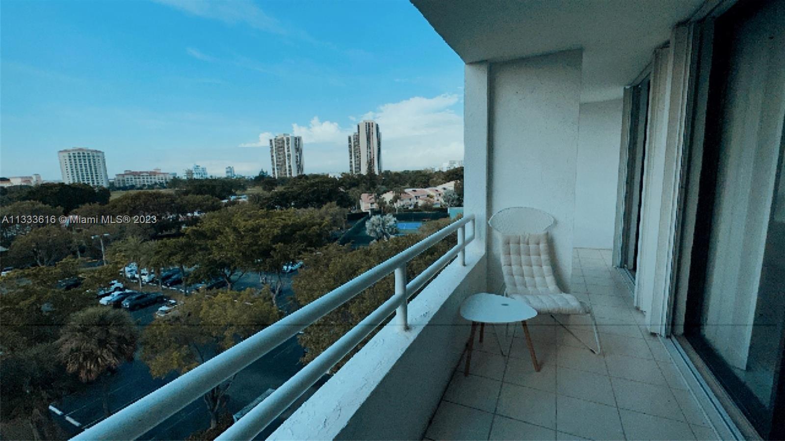 Property for Sale at 20225 Ne 34th Ct Ct 617, Aventura, Miami-Dade County, Florida - Bedrooms: 3 
Bathrooms: 3  - $475,000