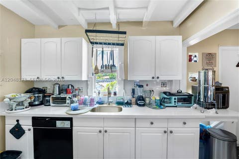 Tiny photo for 1300 S 20th Ave, Hollywood, FL 33020 (MLS # A12048173)