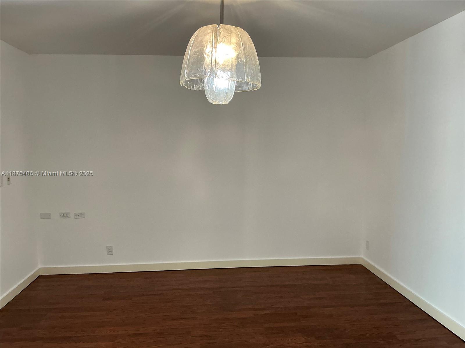 10155 Collins Ave 303