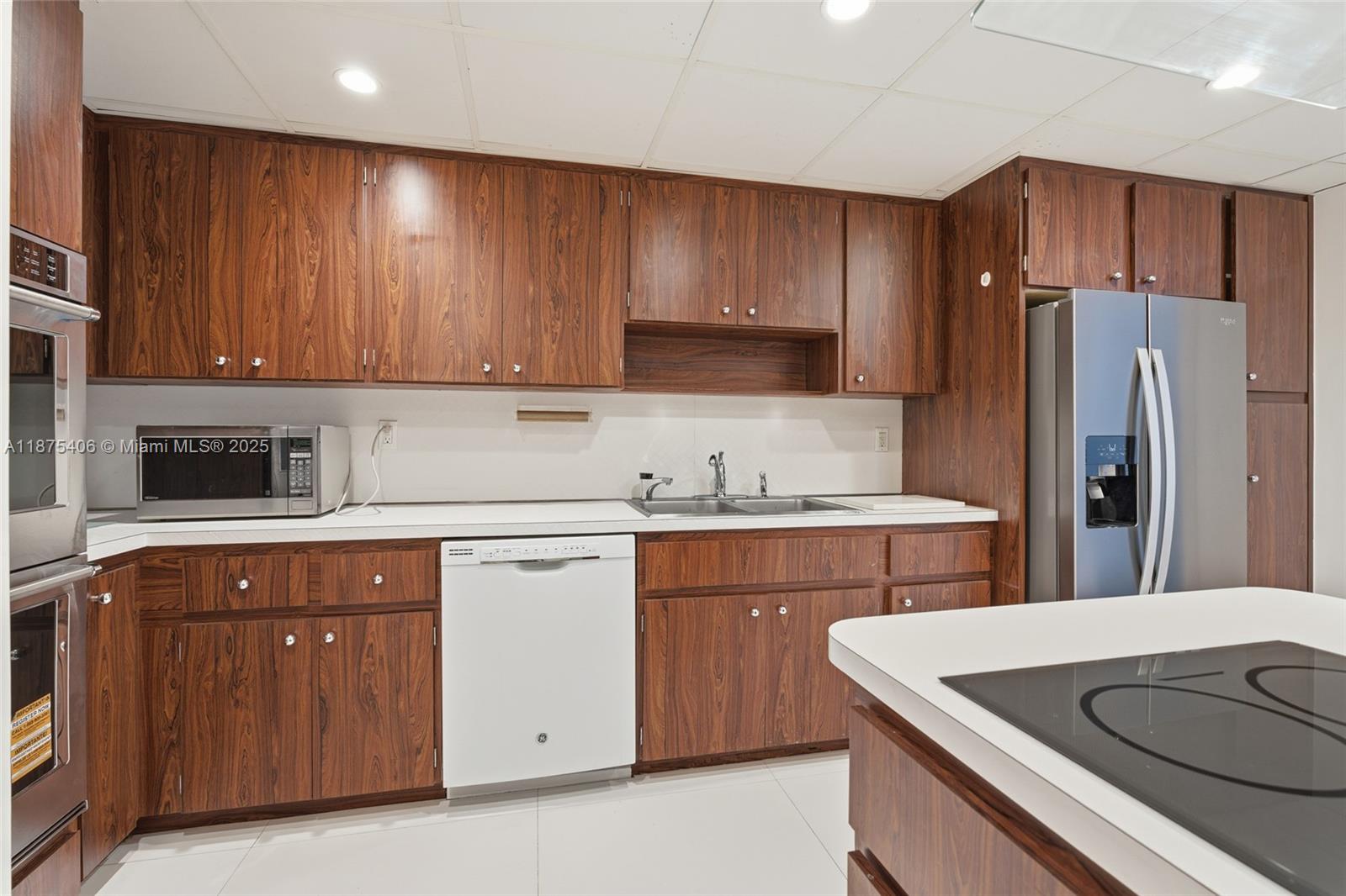 BAL HARBOUR 101 CONDO - Residential Lease