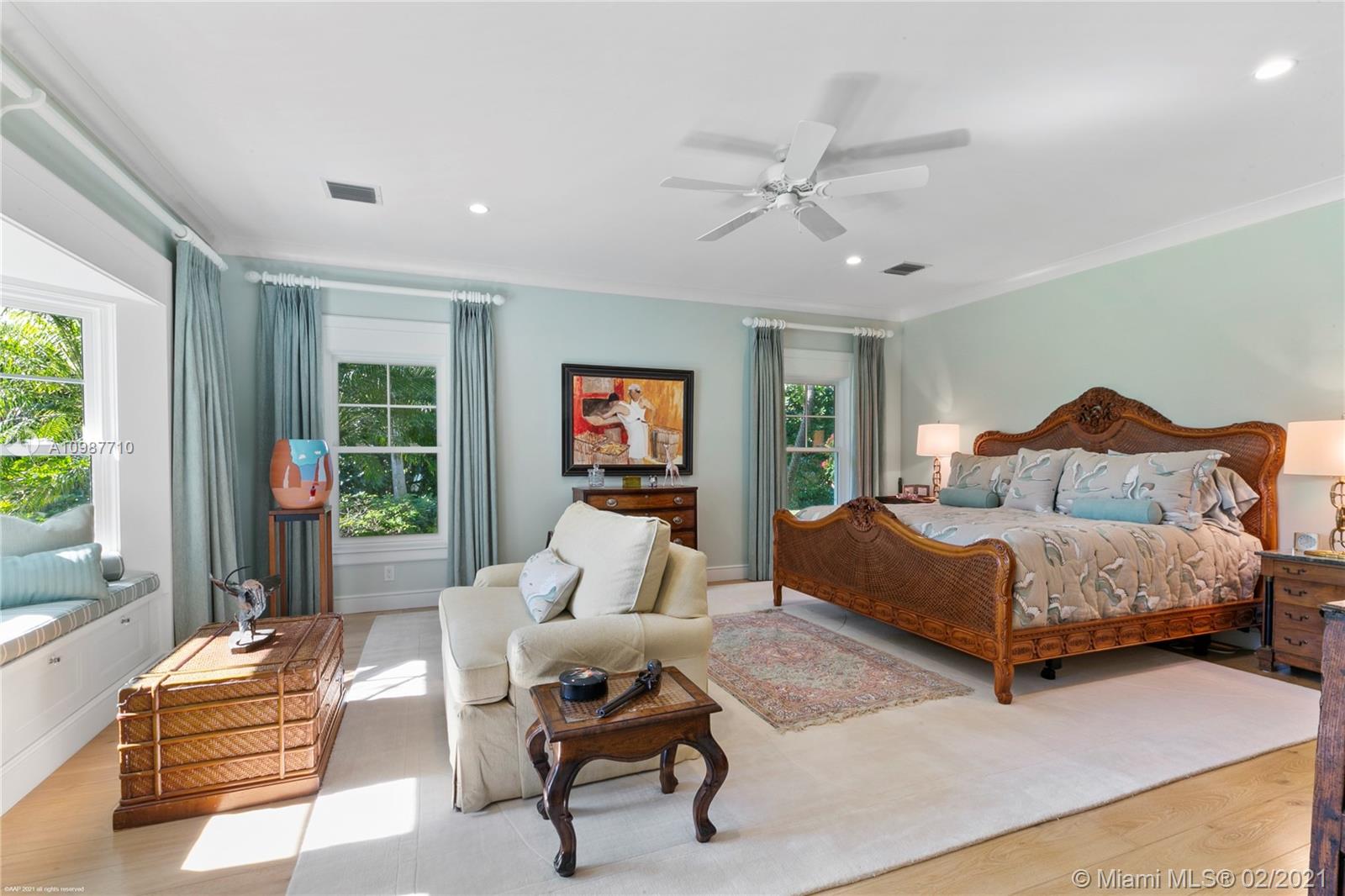 JUPITER ISLAND - Residential