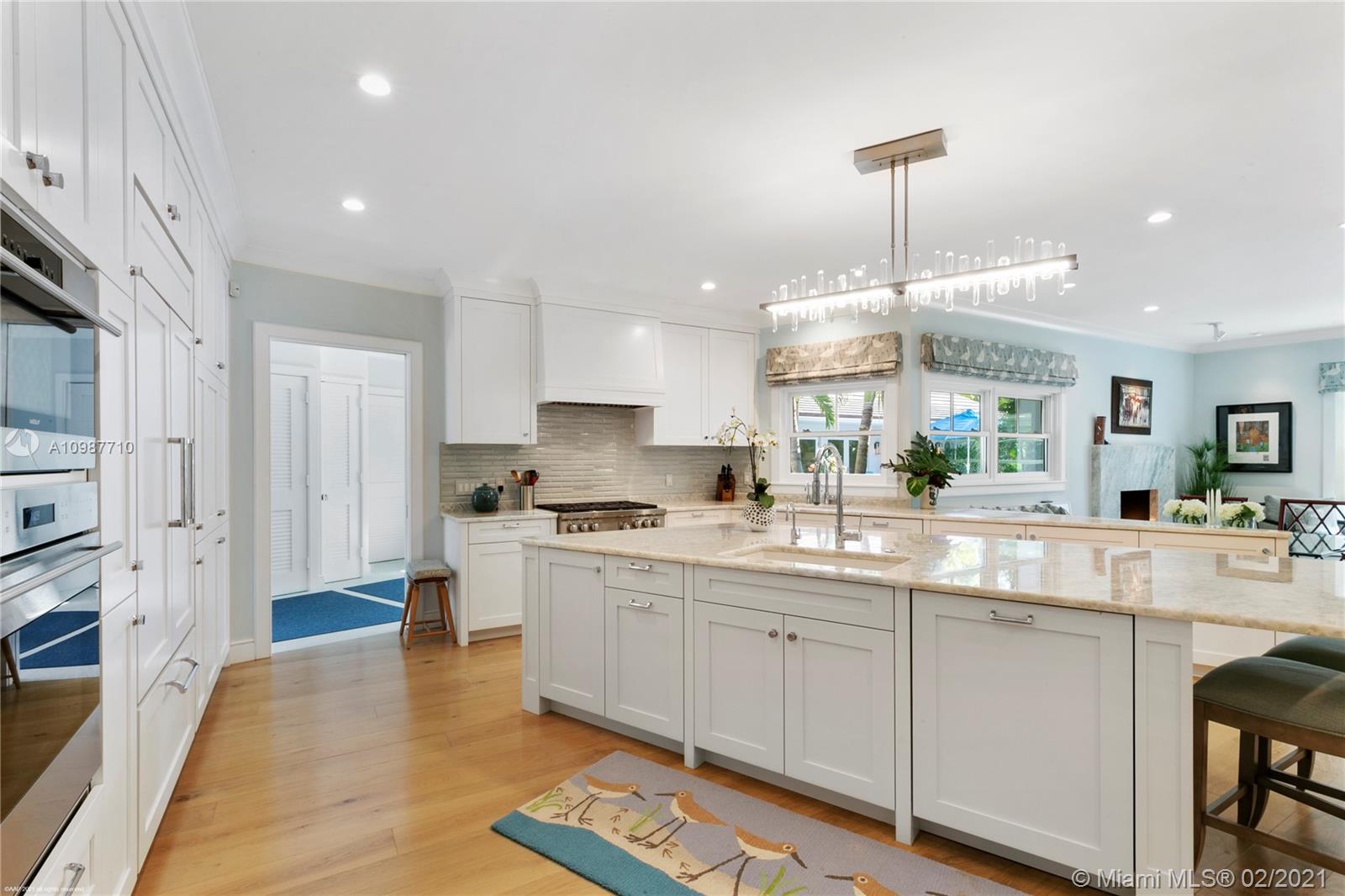 JUPITER ISLAND - Residential