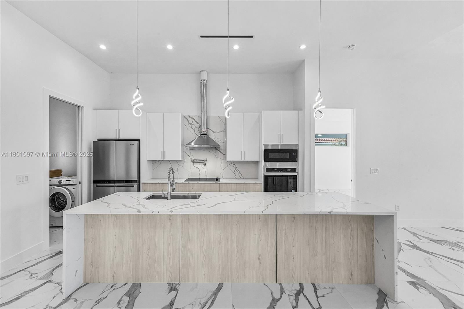 1632 SW 52nd ter