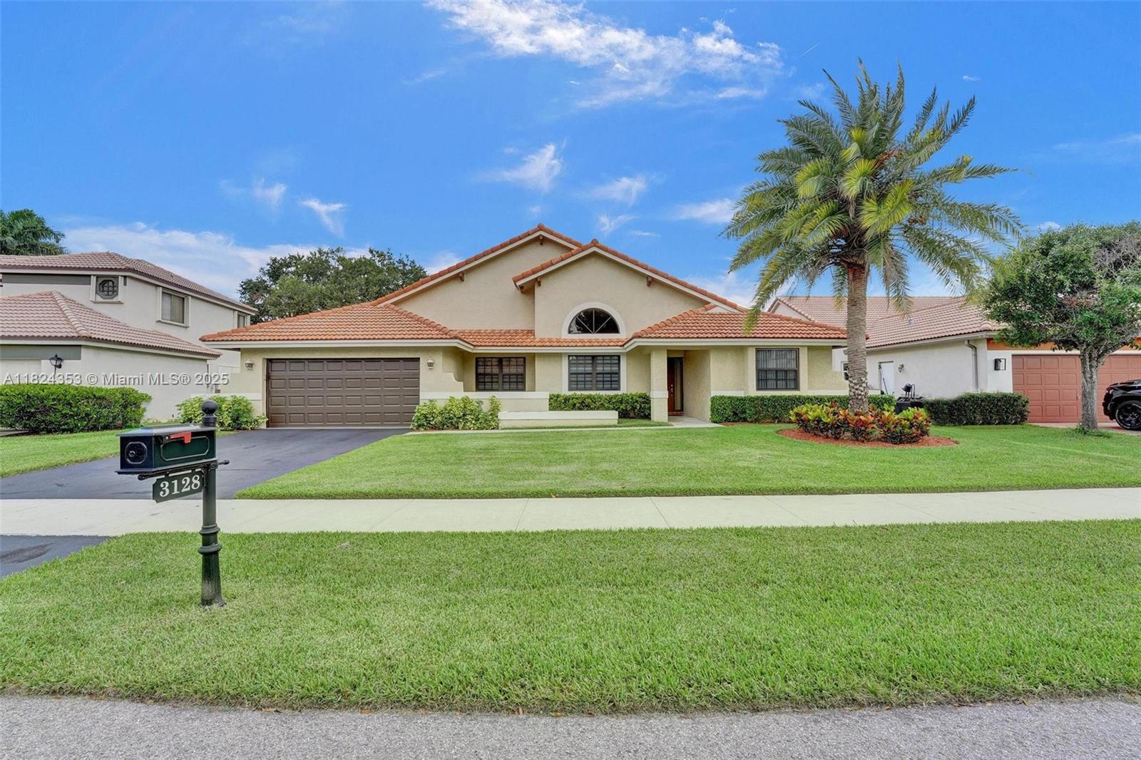 3128 Peachtree Cir, Davie, Broward County, Florida - 4 Bedrooms  
3 Bathrooms - 