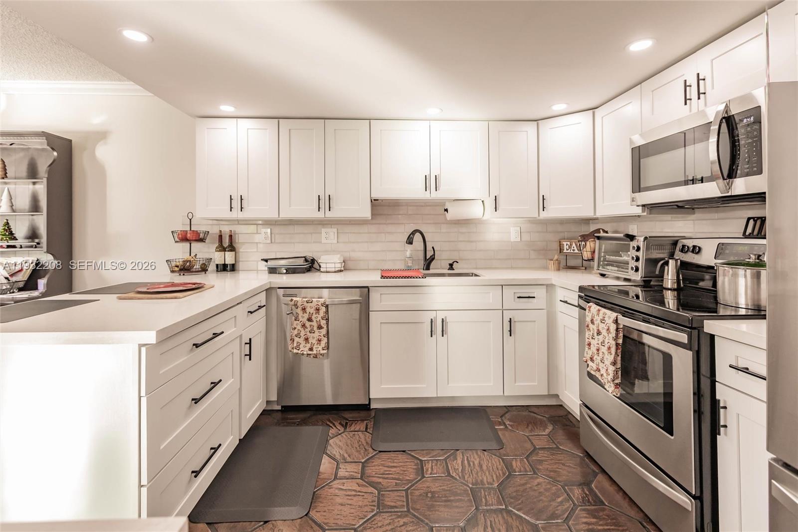 9414-16 SW 8 TERR CONDO - Residential