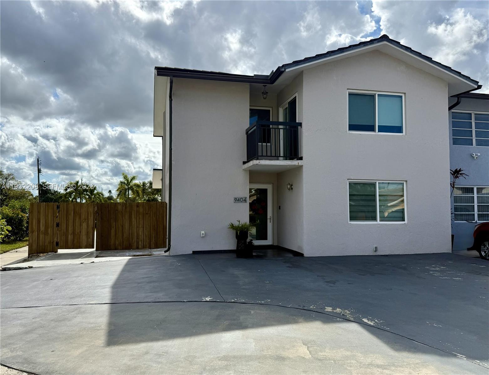 9414-16 SW 8 TERR CONDO - Residential