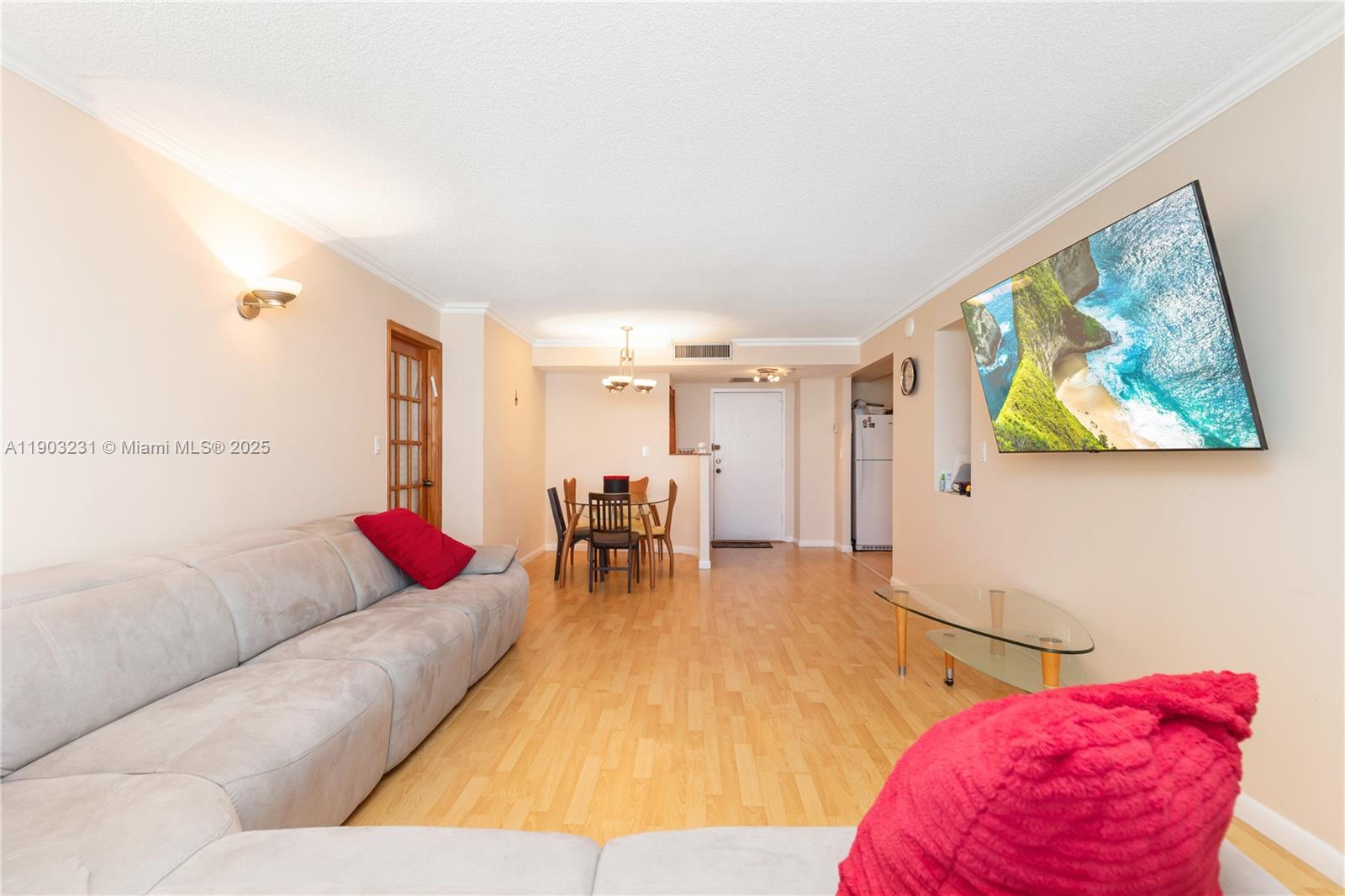 WINSTON TOWER 300 CONDO - Residential Lease