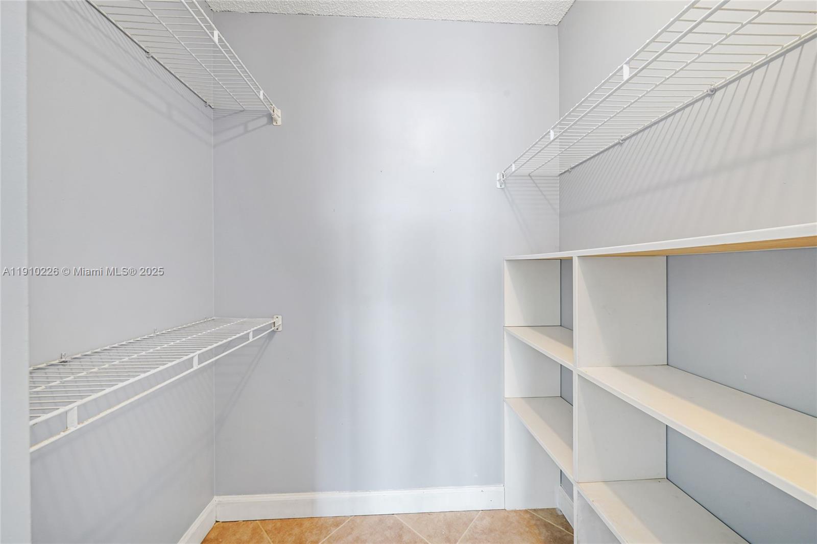 CYPRESS BEND CONDOMINIUM - Residential