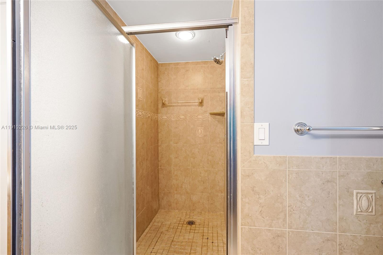 CYPRESS BEND CONDOMINIUM - Residential