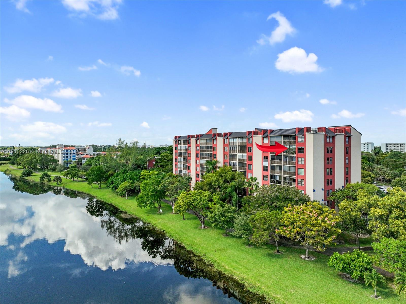 CYPRESS BEND CONDOMINIUM - Residential