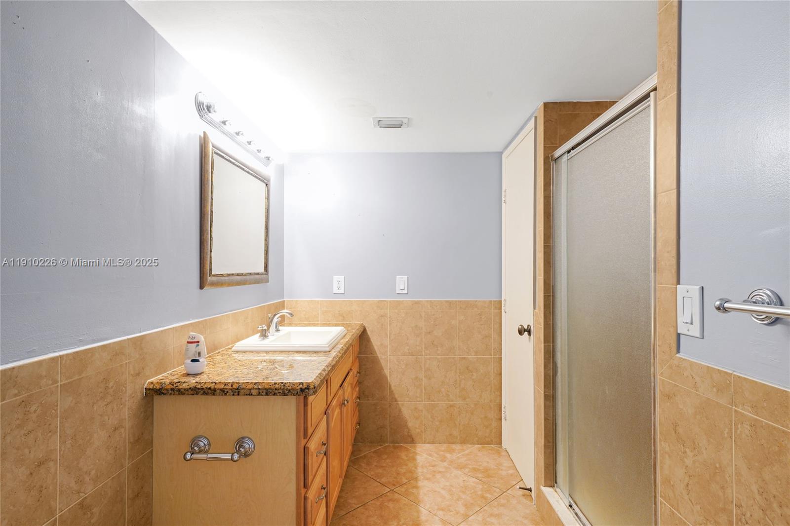 CYPRESS BEND CONDOMINIUM - Residential